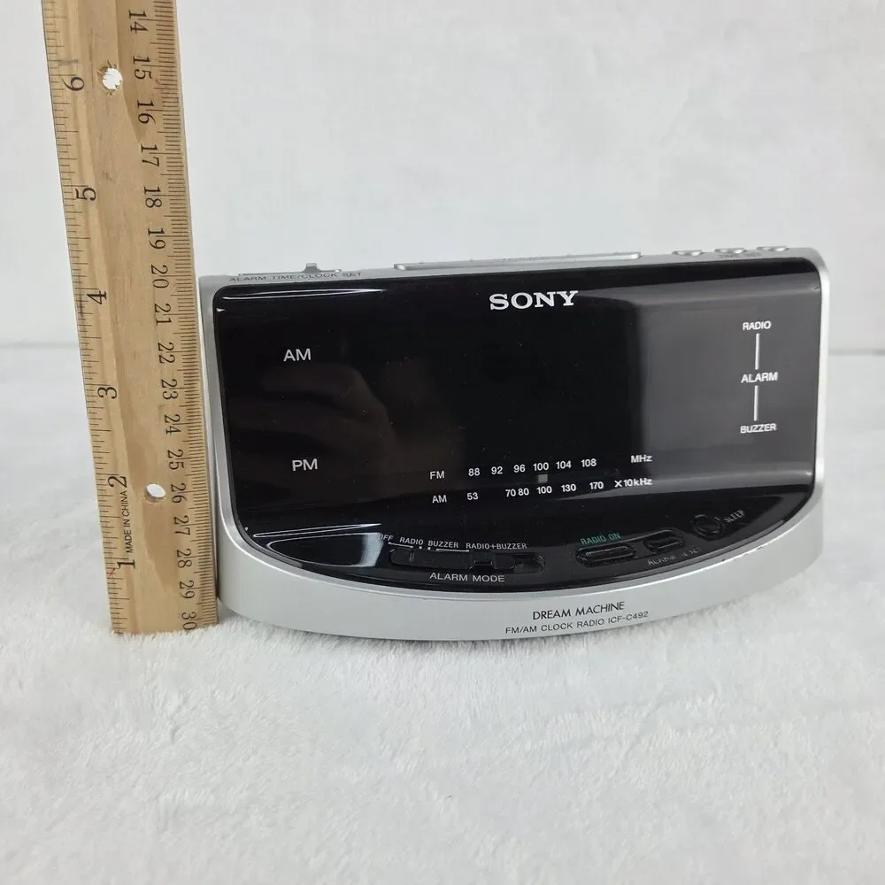 Sony Clock Dream Machine Large Display Alarm ICF-C492 AM/FM Radio Silver Black